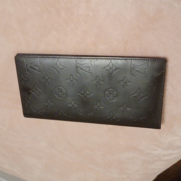 Authentic louis vuttion agenda/ planner - Picture 1 of 6